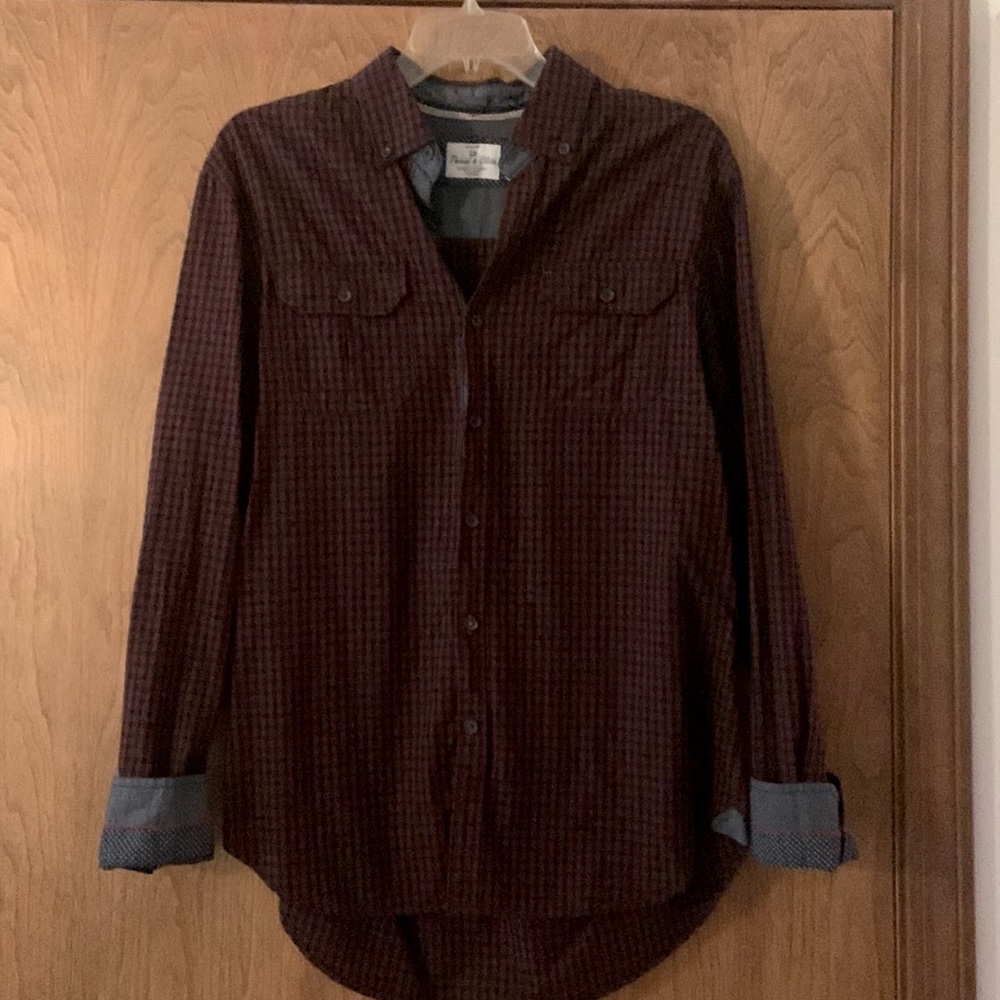 Thread & Cloth men’s long sleeve shirt